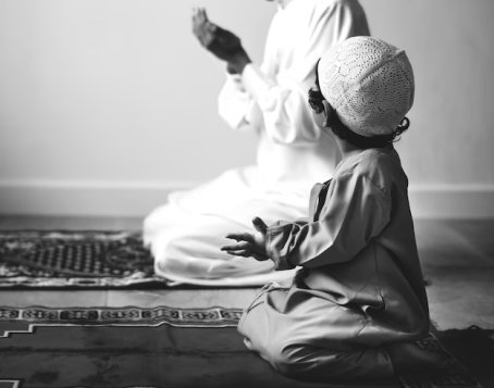 boy-learning-how-make-dua-allah 53876-25223
